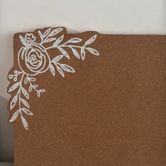 Cork board W 23" x H 13" x D 5/8" - Picture 6 of 8